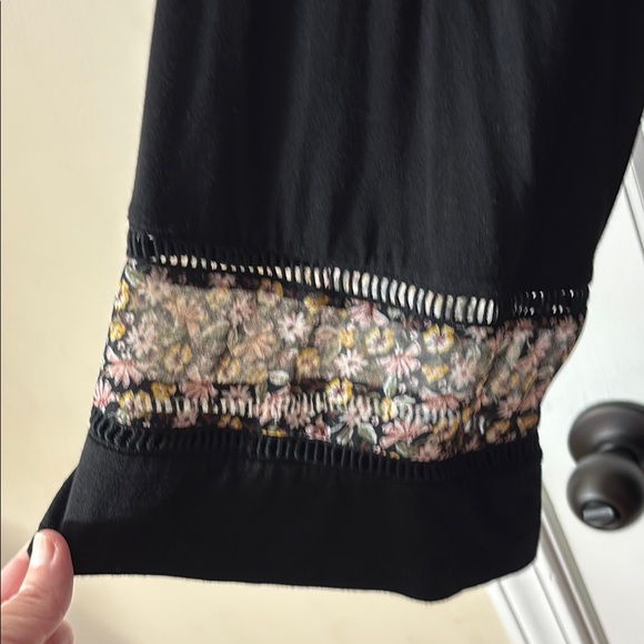 Daniel Rainn Black Embellished Tunic with Bib Collar - Picture 5 of 8